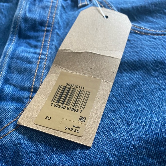 Levi's Women's 501 Original Shorts - Picture 4 of 4